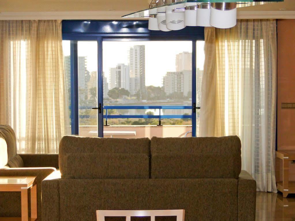 Victoria Beach Apartments 칼페 외부 사진
