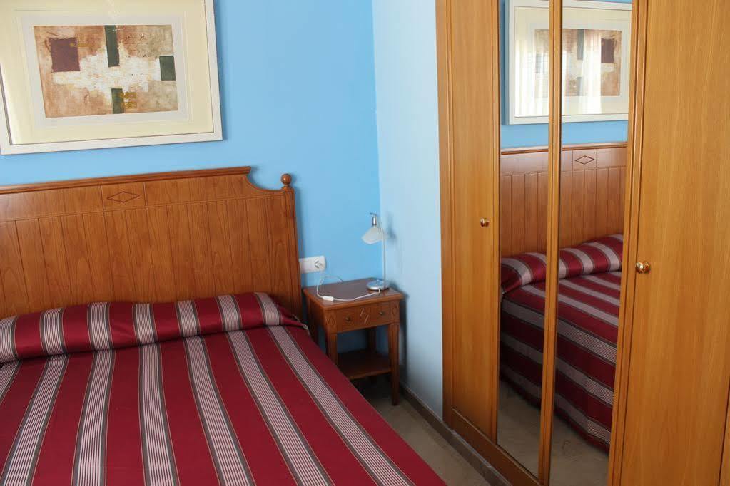Victoria Beach Apartments 칼페 외부 사진