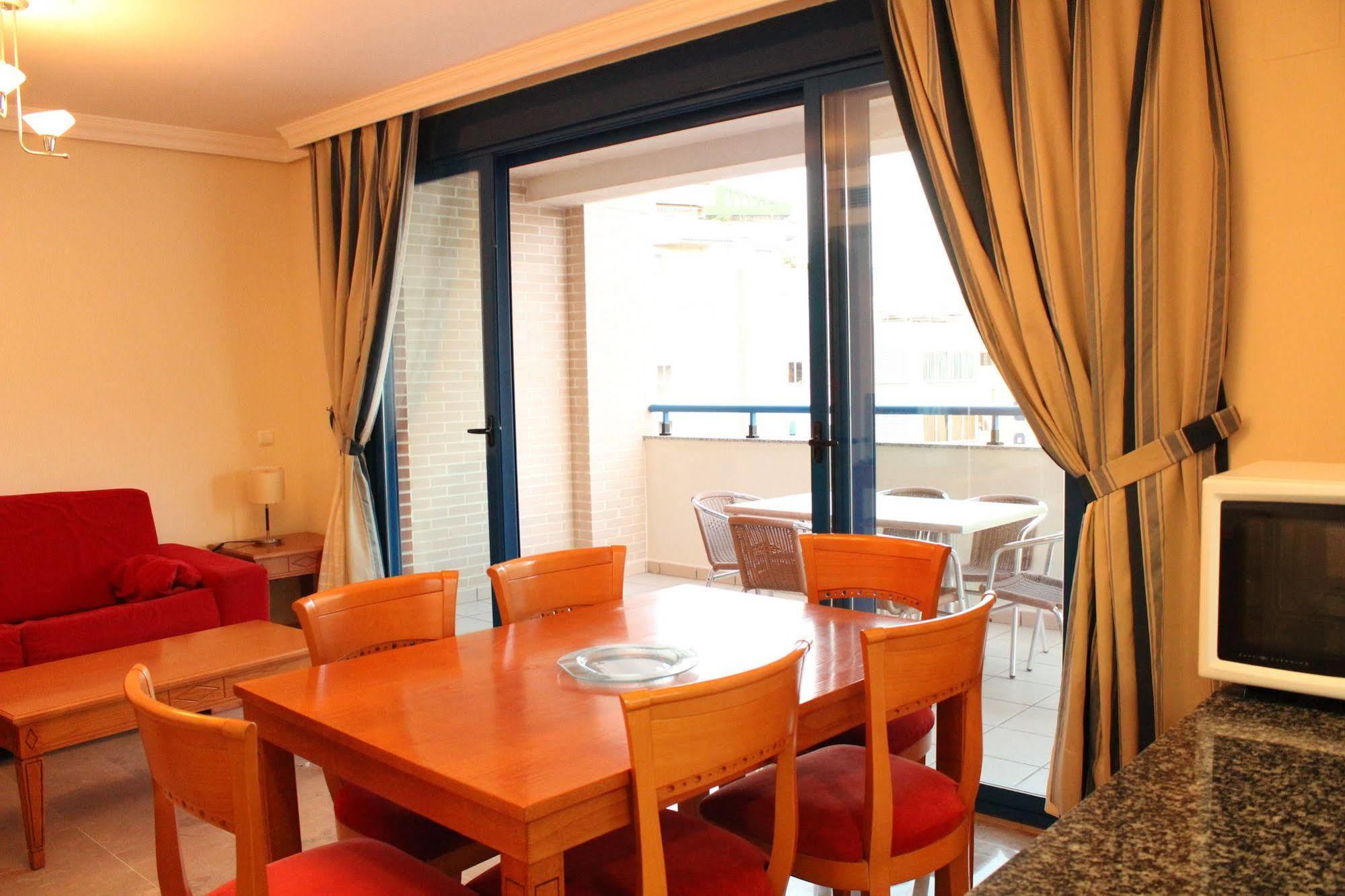 Victoria Beach Apartments 칼페 외부 사진